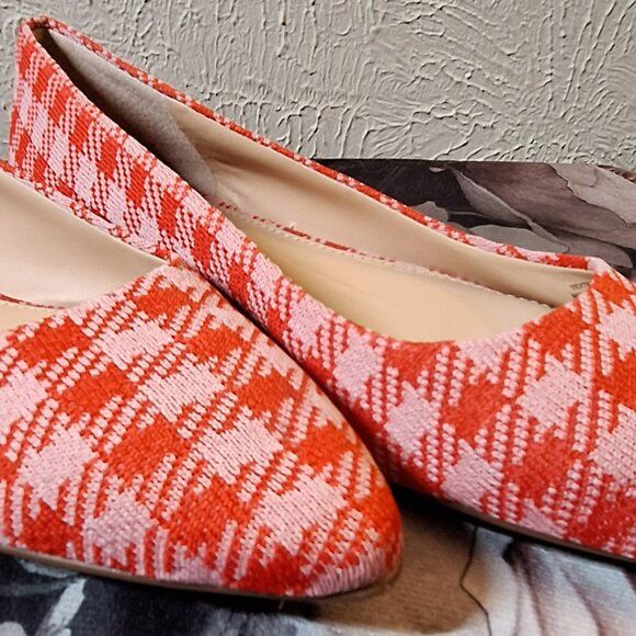 GIANNI BINI Women's Pink & Red Houndstooth Plaid Flats Size 8 1/2 - Picture 7 of 11